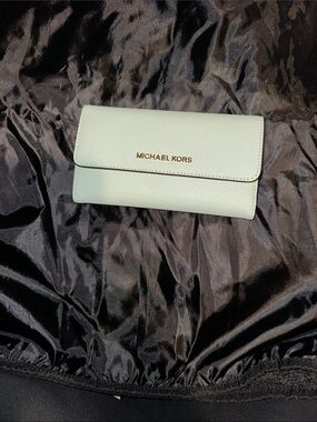 Michael Kors Mint Leather Continental Wallet